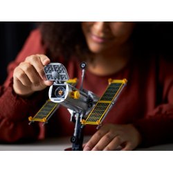 NASA Space Shuttle Discovery