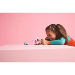 Candyfloss-bod og scooter