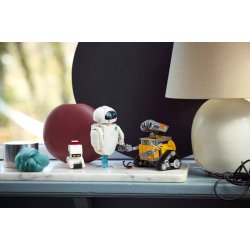 WALL-E og EVA