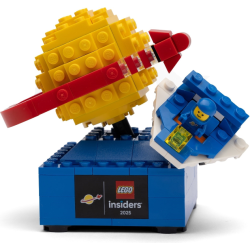 Retro Space Explorer