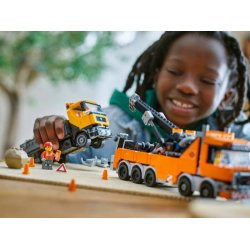 Stort bj�rgningsk�ret�j med kran