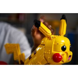 Pikachu og Pok� Ball