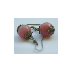 reringe med perle af sten i gammel rosa