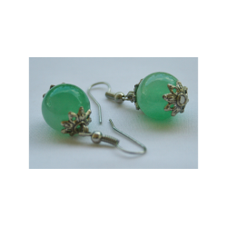 reringe med perle af sten i grn