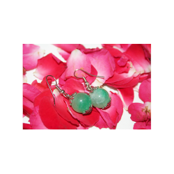 reringe med perle af sten i grn