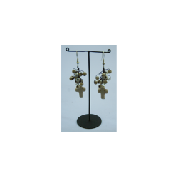 reringe lange med kors af sten