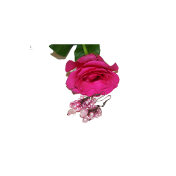 reringe lange med lyserde perler af sten