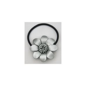 Hrelastik med lder blomst i slv.