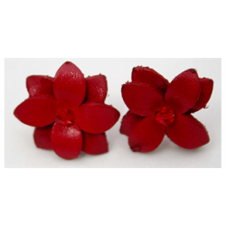 Flotte hndlavede reringe med lder blomst i rd.